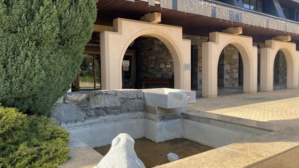 PLAQUE 4 PAH DEVANT LES THERMES WEB