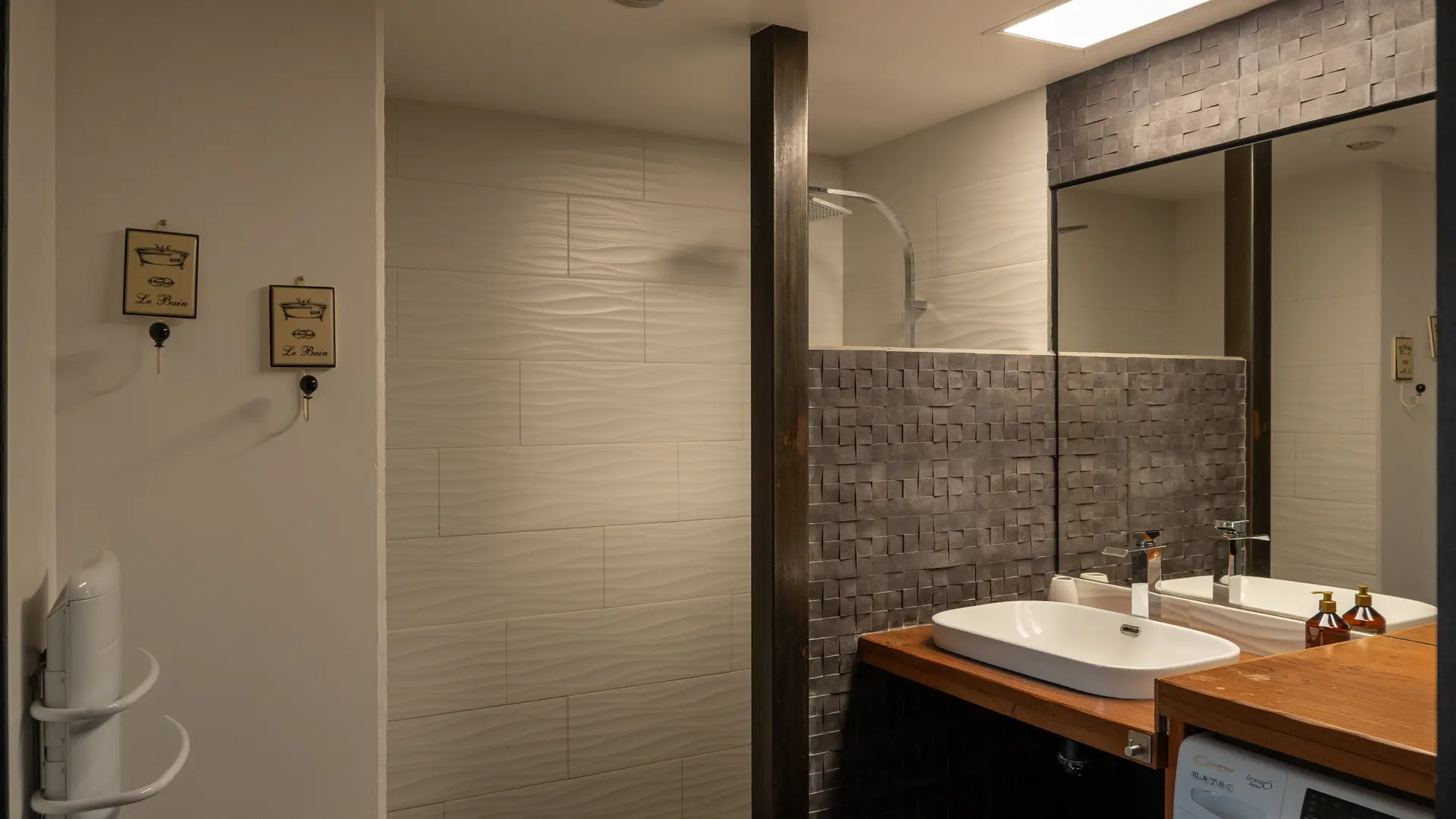 SALLE DE BAIN RDC