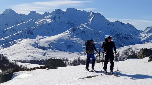 Ski de randonnée 1 BUREAU DES GUIDES WEB