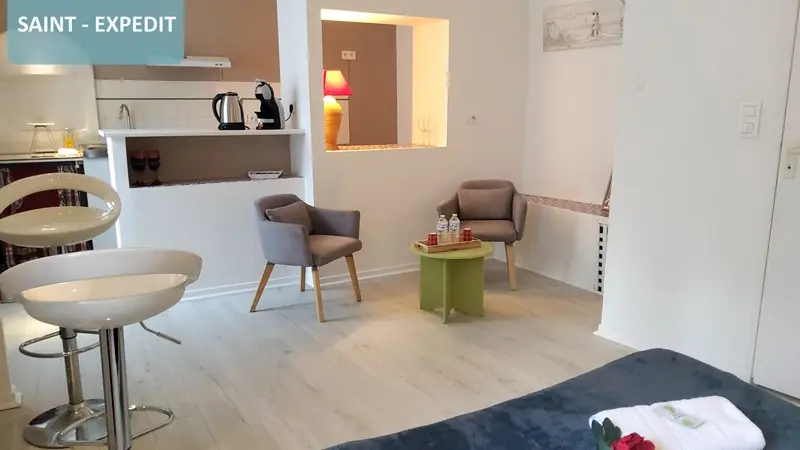 Studio Saint Expedit Lourdes (9)