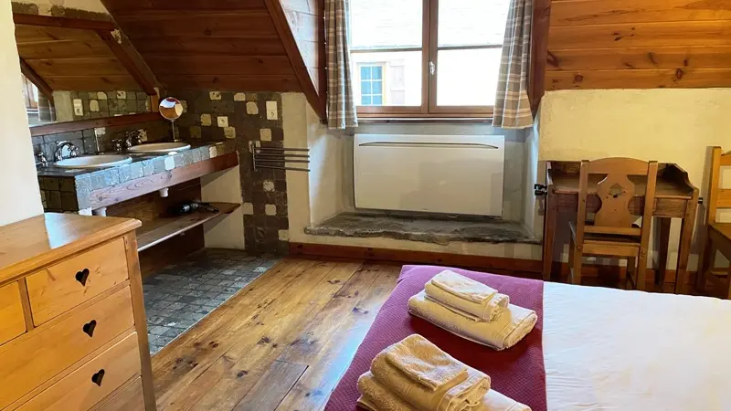 VIELLARD ferme soulan marmotte chambre3_11