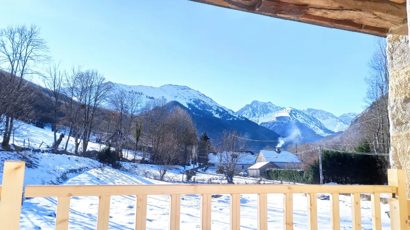 Vue hivernale depuis le er étage de la bergerie