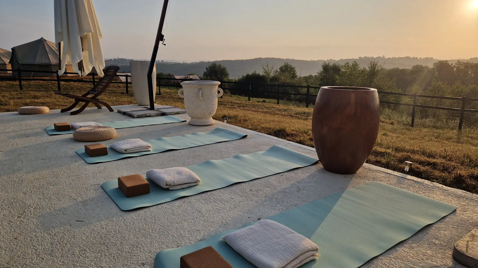 Yoga retraites Monlezun ©Pure Garderes