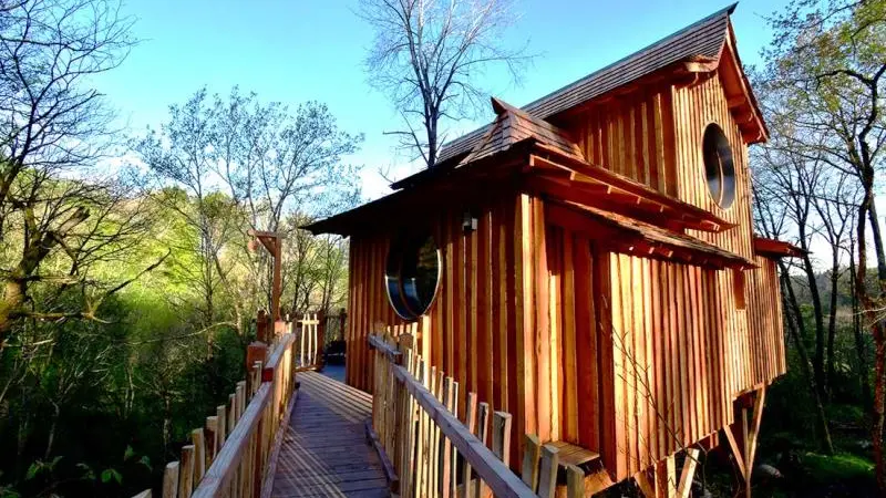 cabane-pyrenees-esprit-japonisant_Lourdes