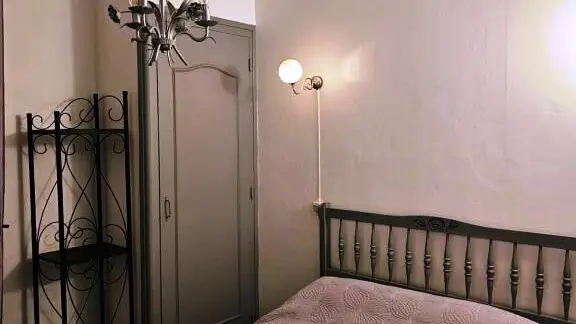 Lourdes meublé chambre 2