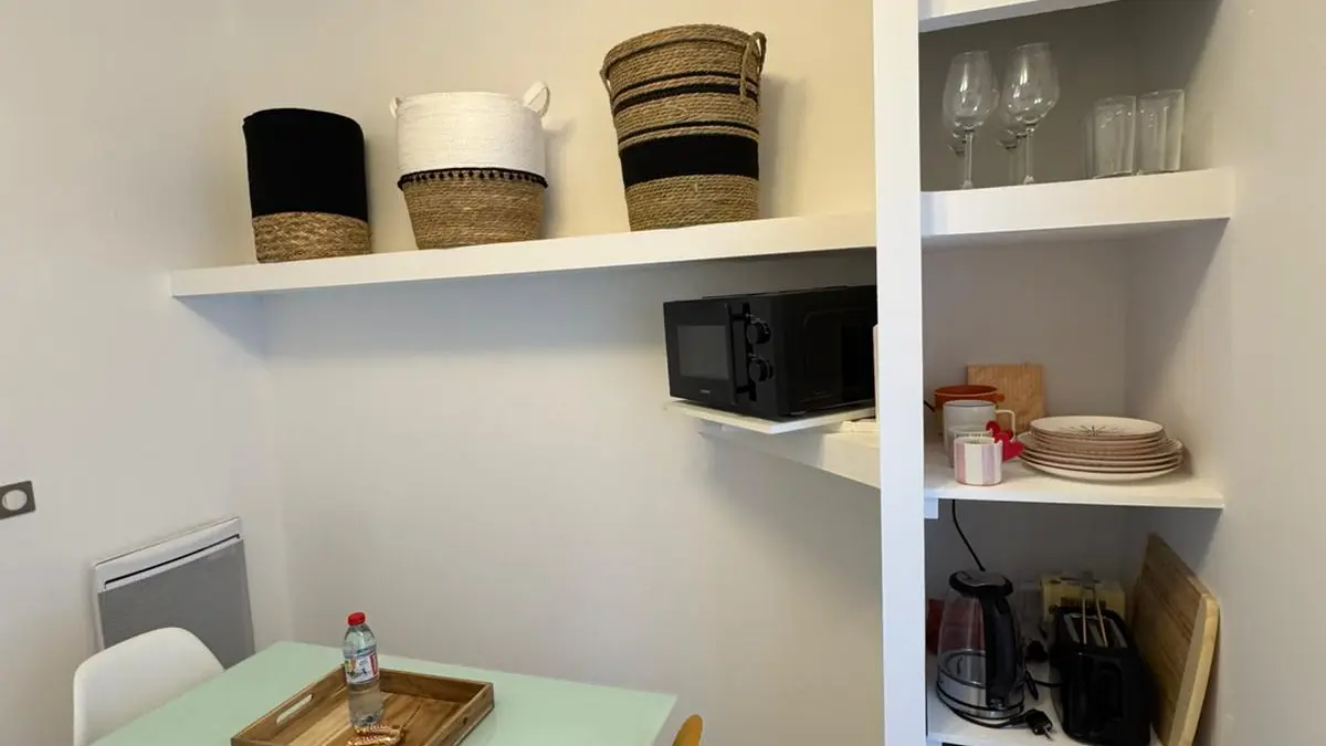 Chambre Appartement Reine_salle a manger
