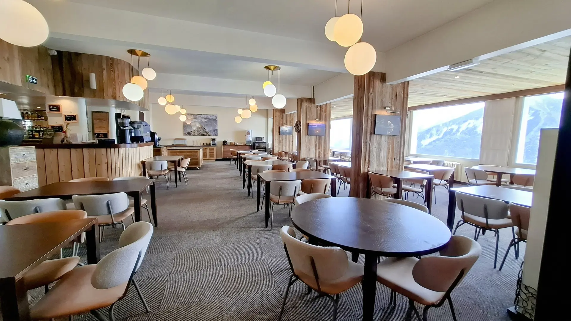 salle de restauration Christiania St Lary