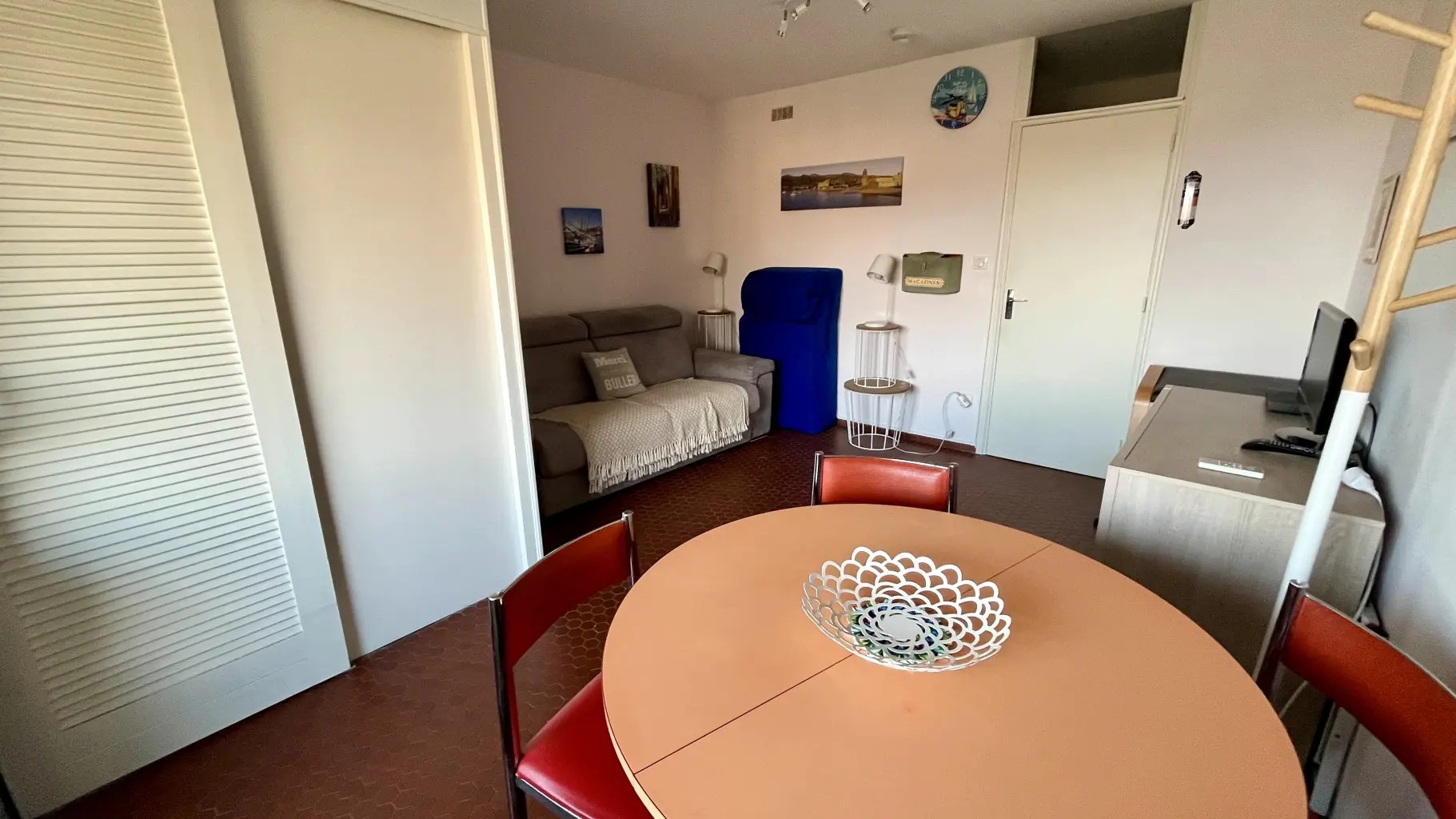 4_Location Collioure_vue_vers_salon