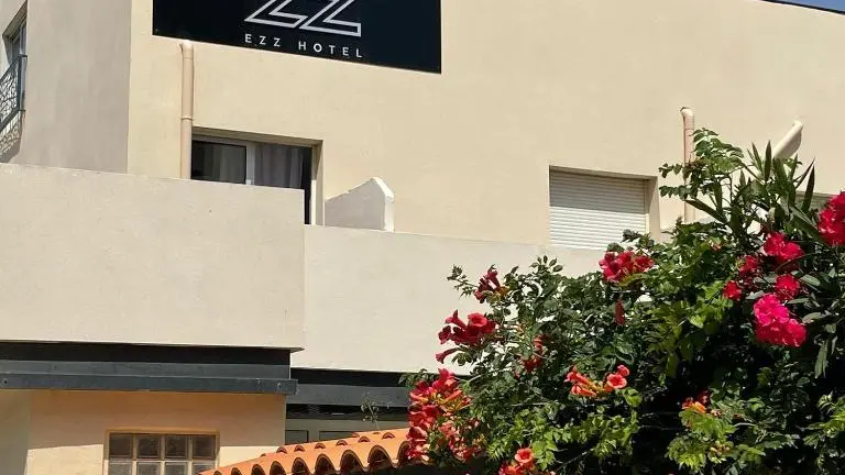 EzzHôtel Canet