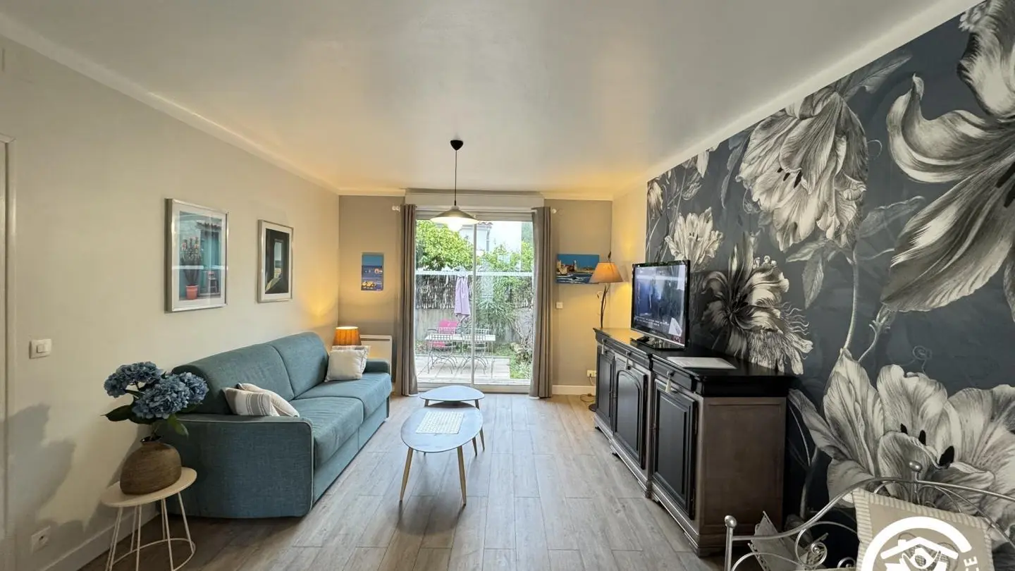 474120-9_66G111519_20ad45cf9cd1318421900b4c5795e0aa