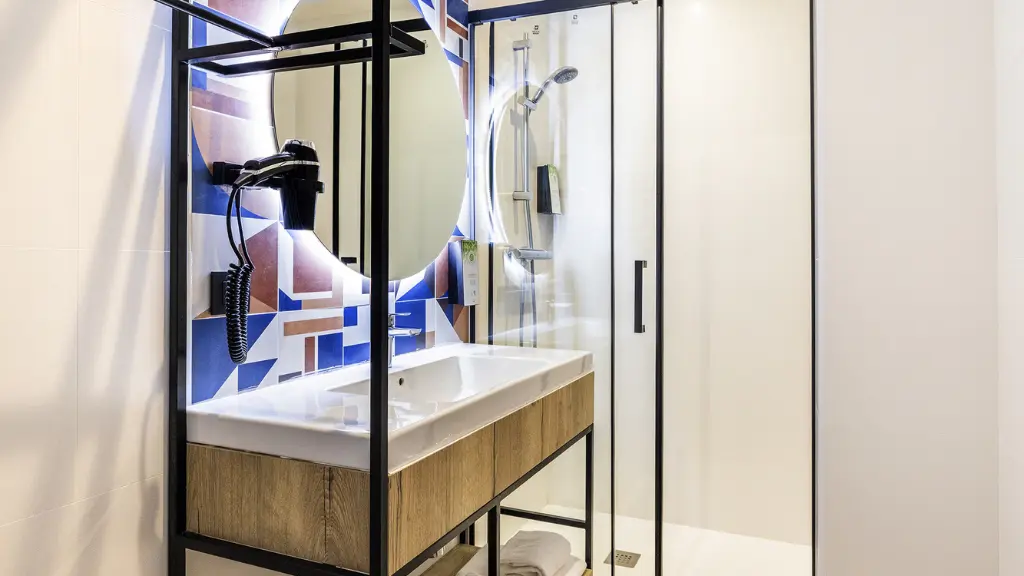 Rivesaltes_hotel Campanile_salle de bain