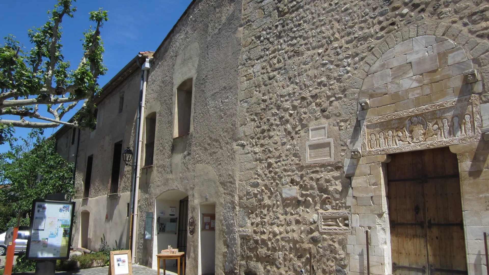 60286165_666513717118245_2717114891201675264_o