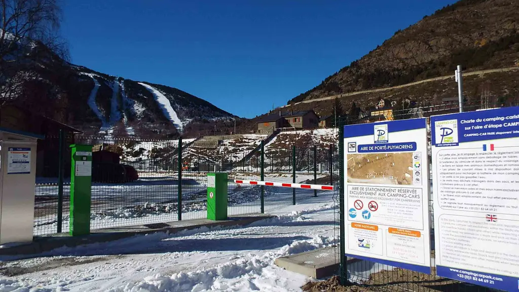 66-porté-puymorens-aire-camping-car-park-piste