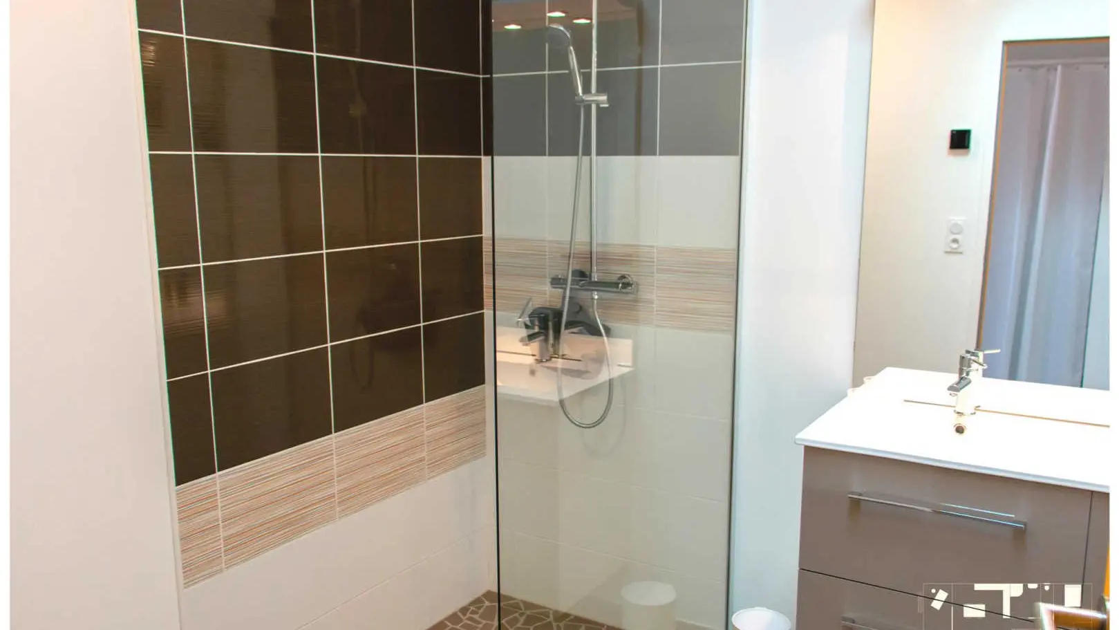 Le Mas au Village Gîte Neulos_12