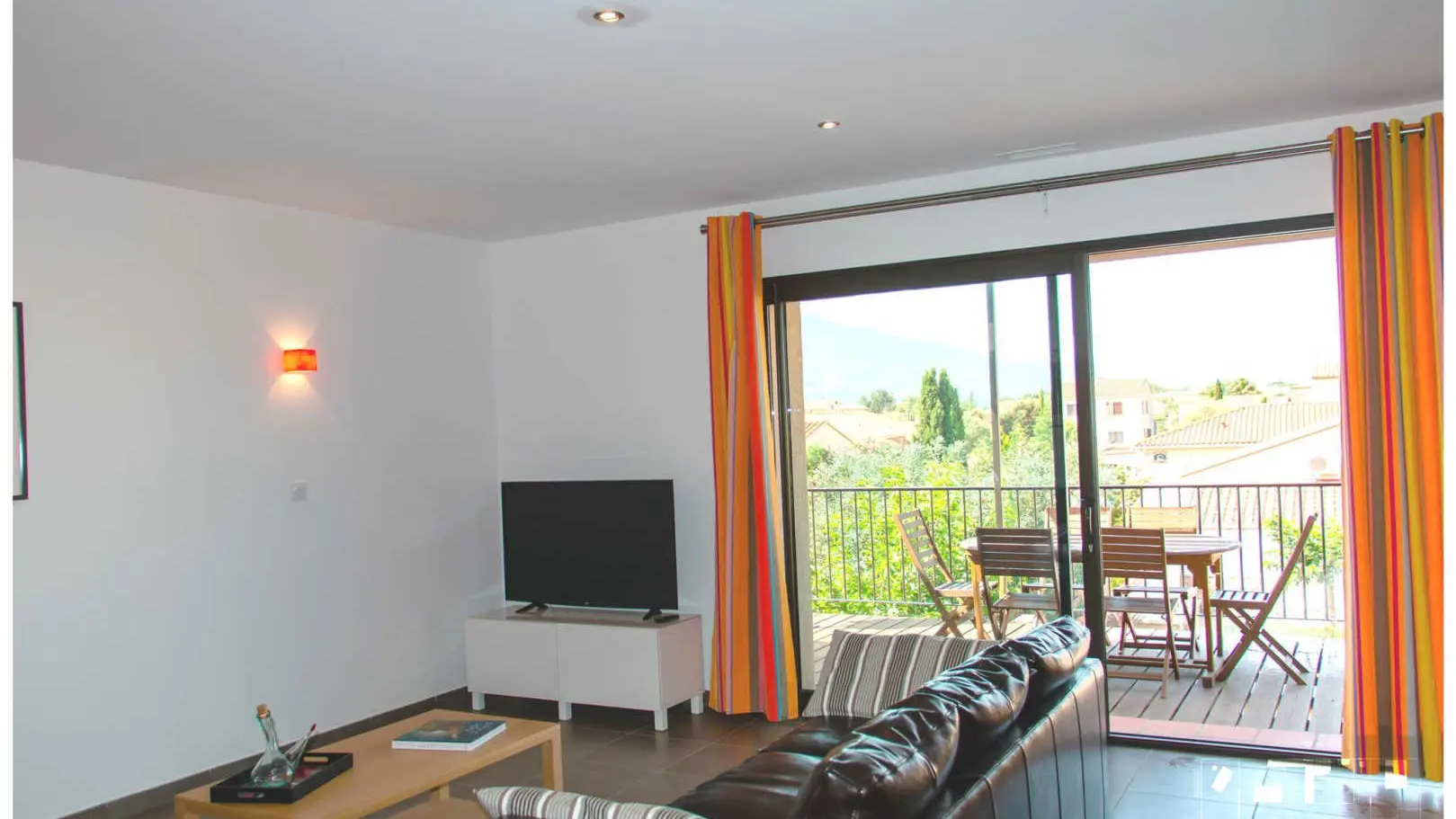 Le Mas au Village Gîte Neulos_9