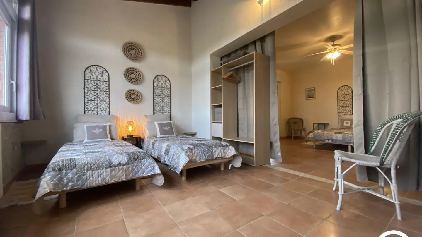 Le grand pigeonnier - mas batlle_32