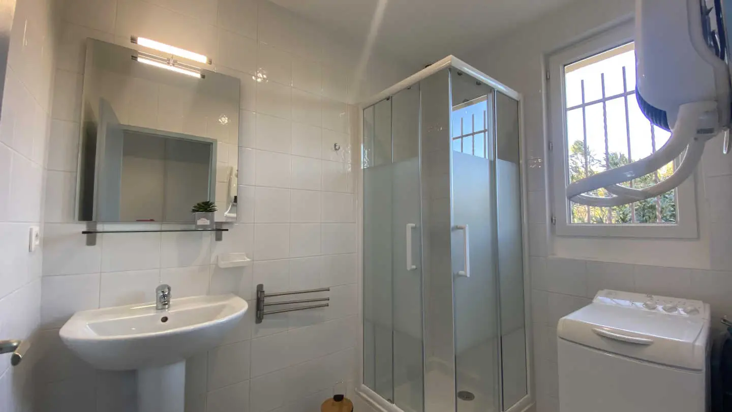 Les bains douches_11