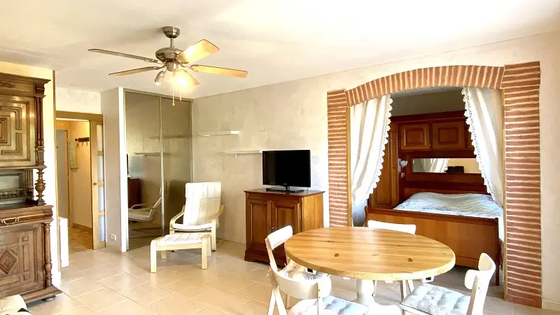 Pièce à vivre et coin nuit