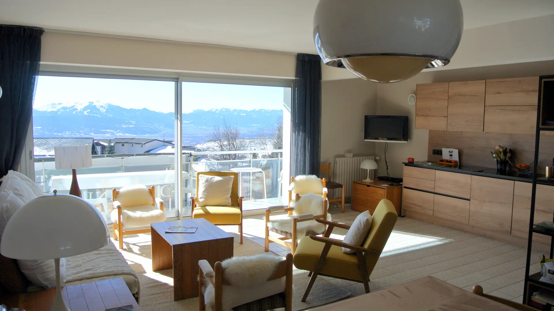 7-Séjour Salon Cuisine 40m² (1)