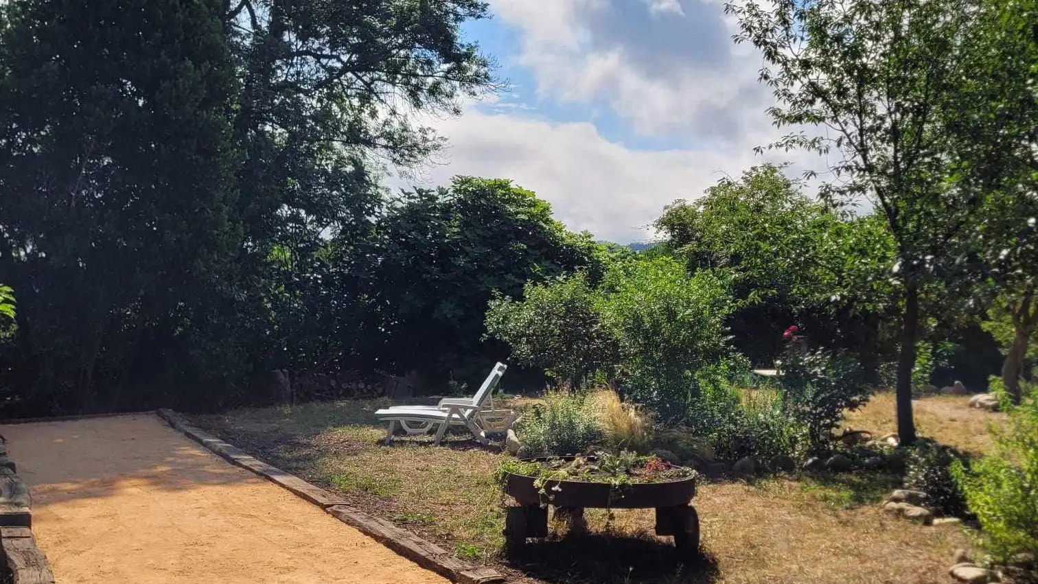 8276c863-6e97-4418-a618-12c3801e704a