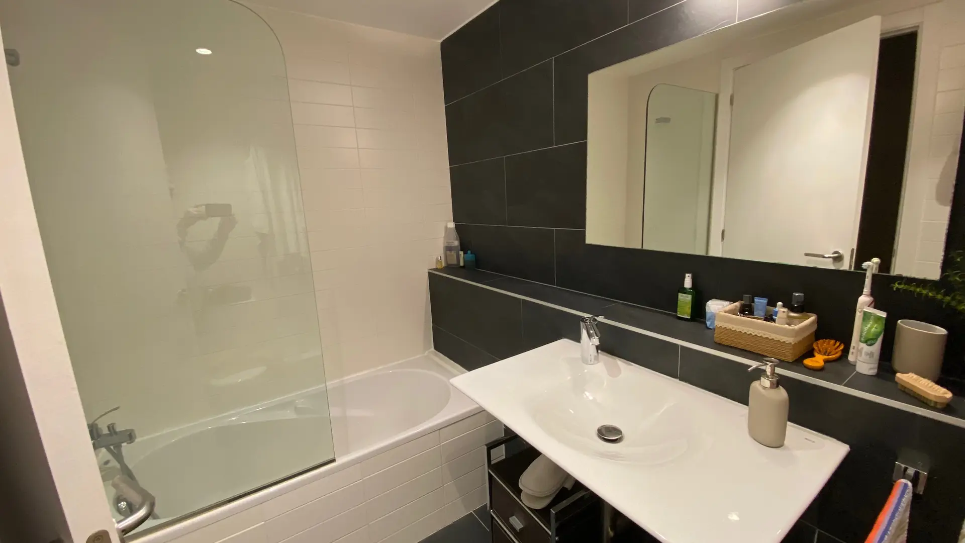 03 Salle d'eau suite