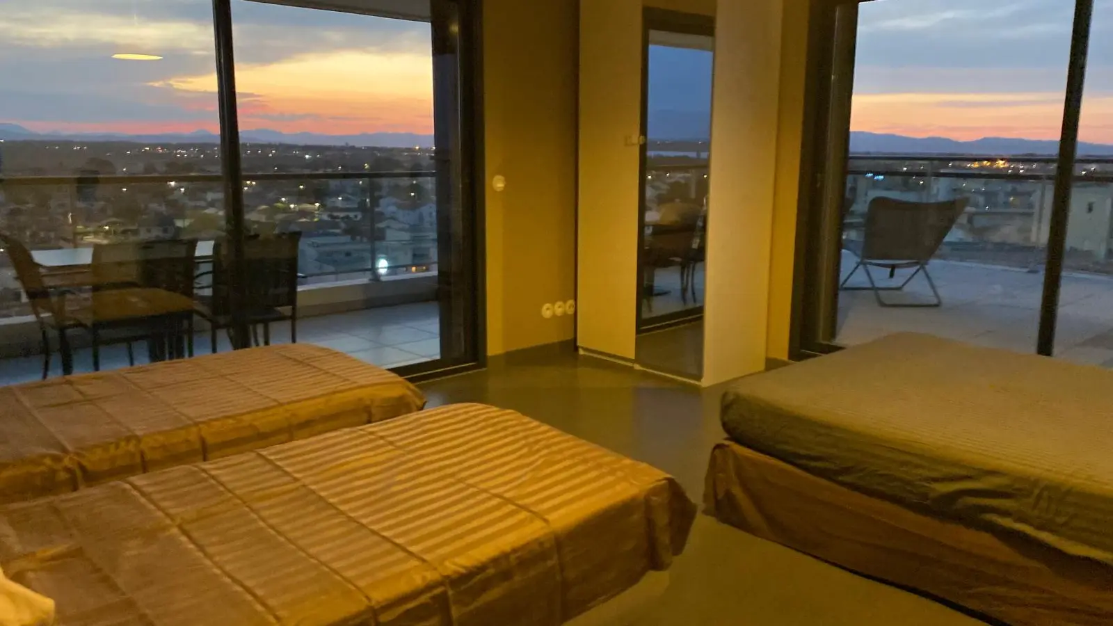 06 - Chambre vue mer et mon canigou N°3 Ambre