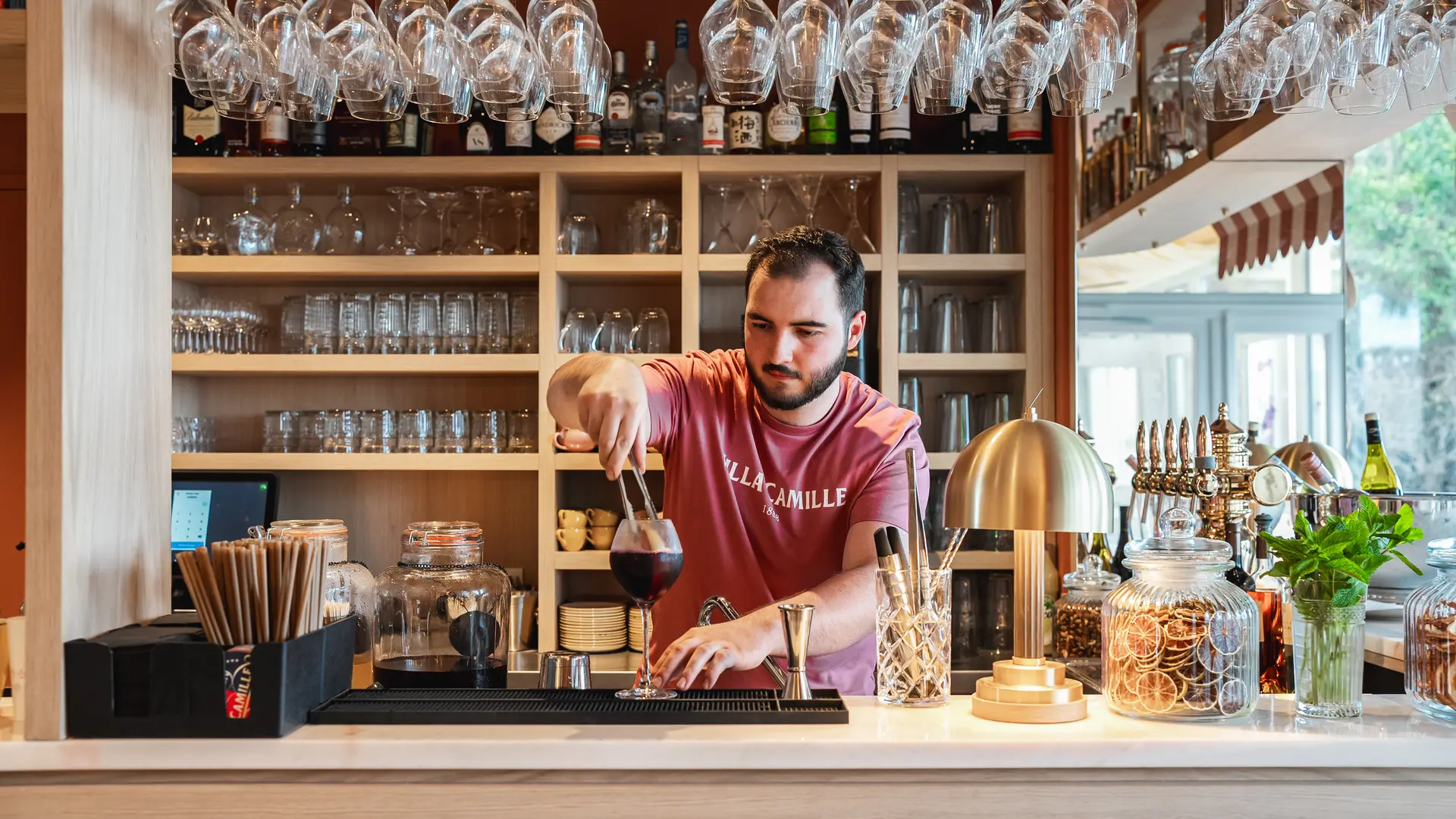 08.Villa Camille - Bar (2)