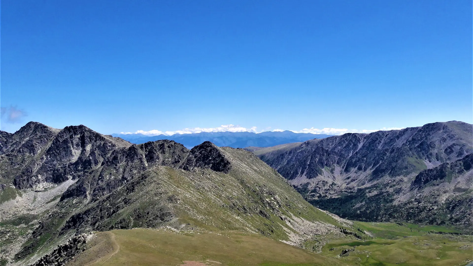 10 - Vue sur la Vallée du Campcardos