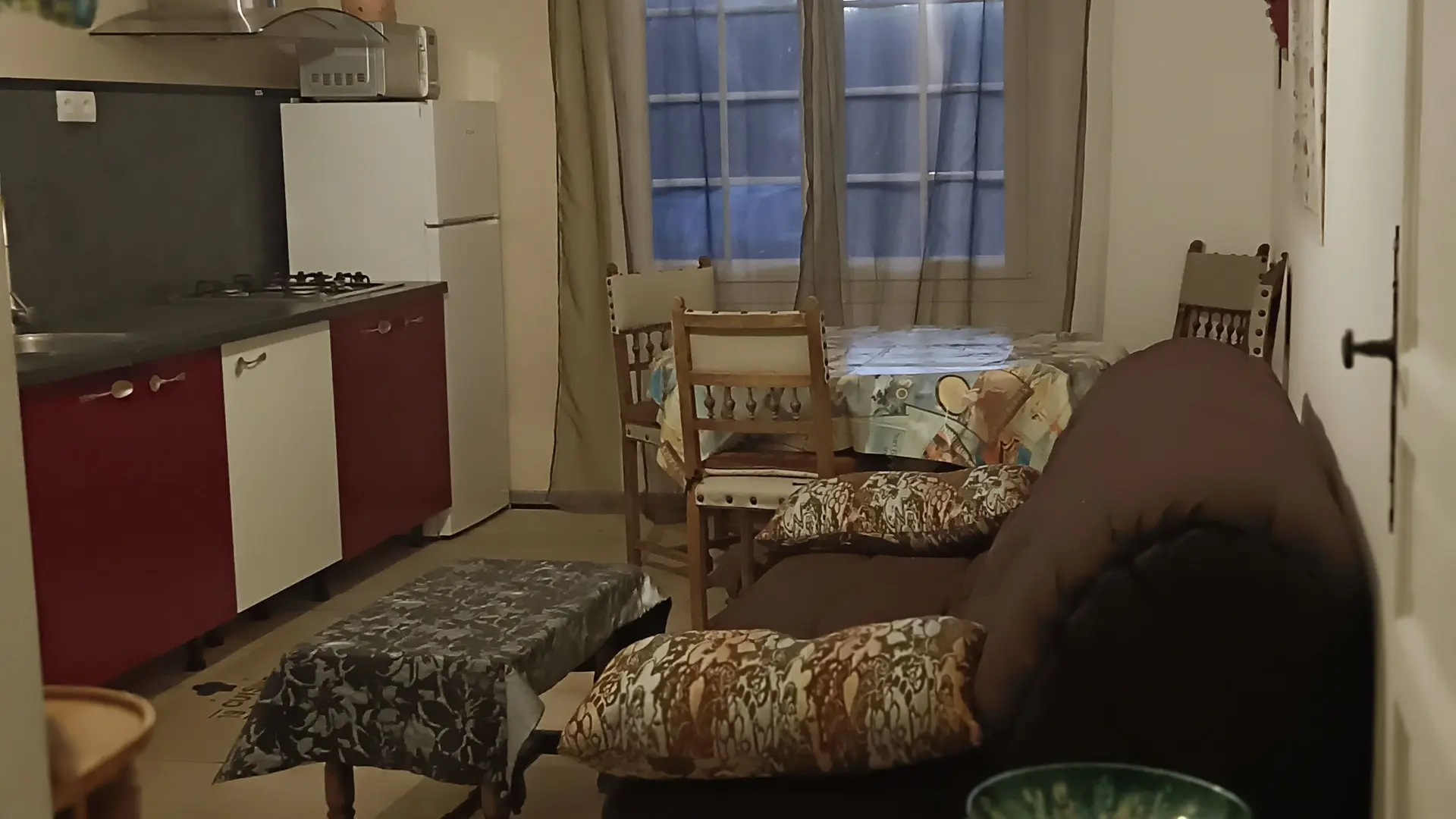 Aspres Fourques Meublé La Libellule