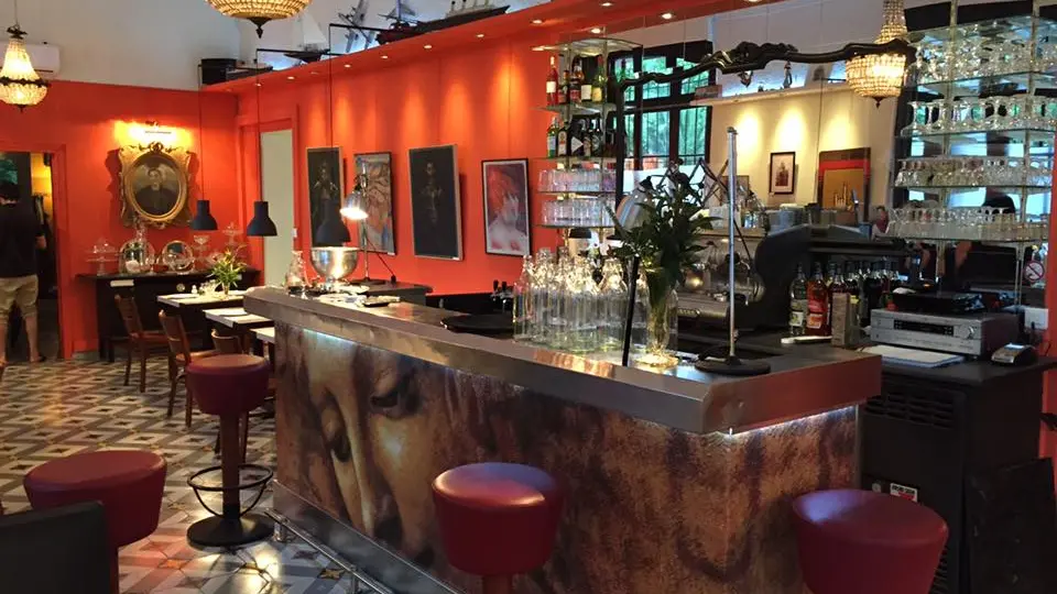 TORREILLES RESTAURANT MAISON SECALL