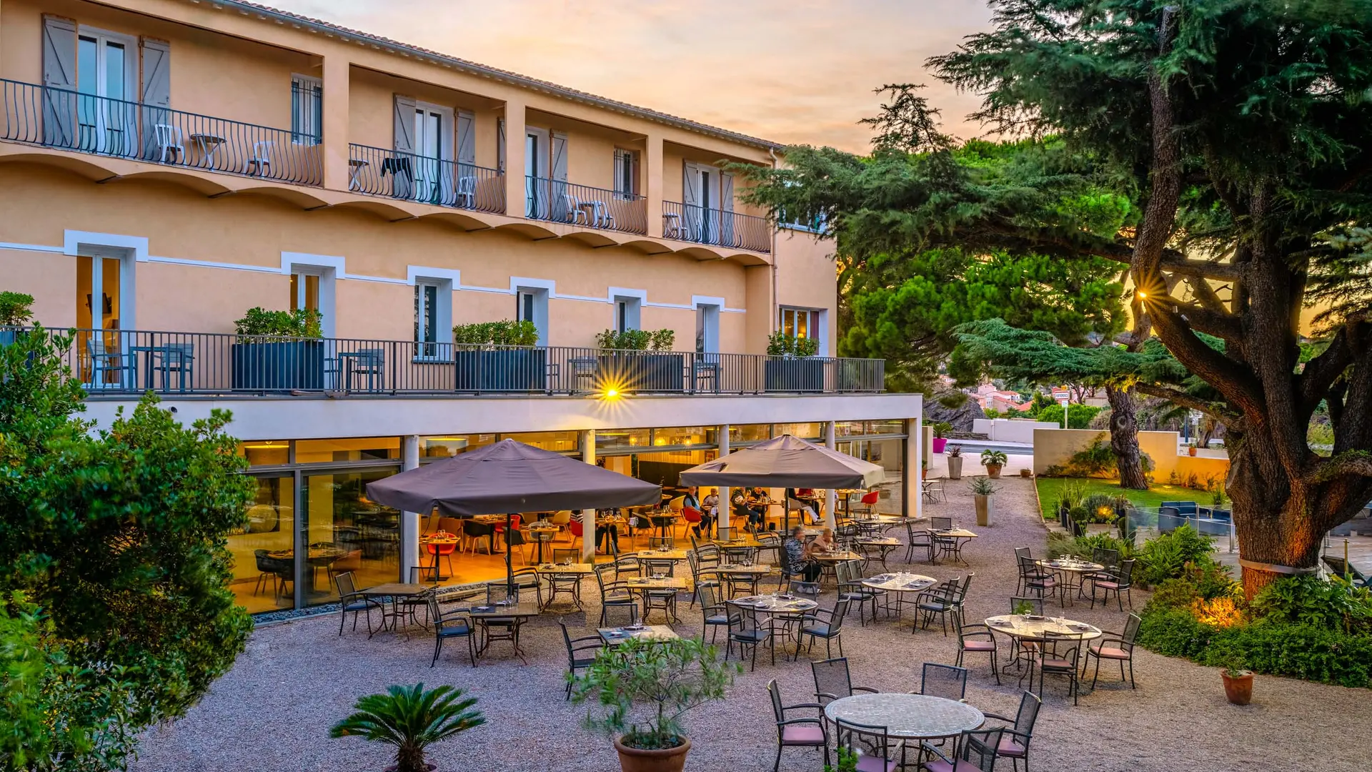 1909-02_23_diadao_lesjardinsducedre_exterieurs_bd