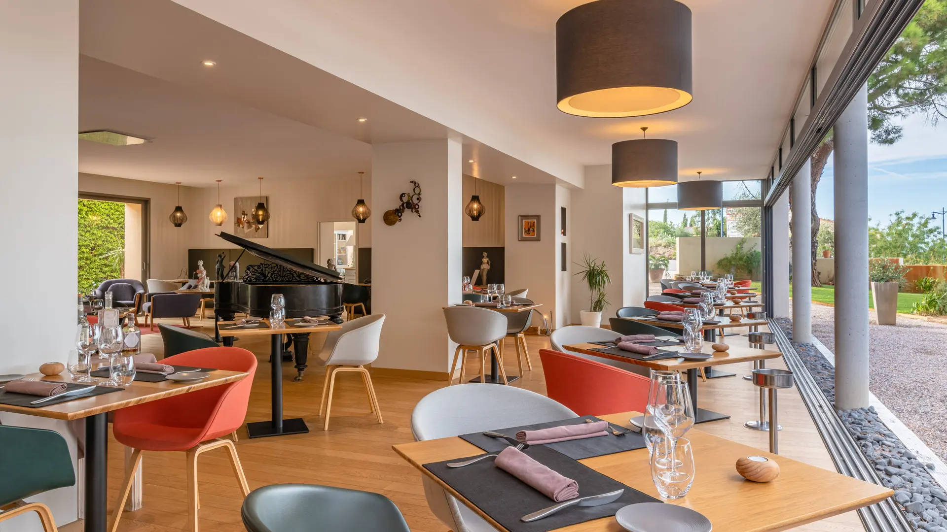 1909-02_40_diadao_lesjardinsducedre_restaurant_bd