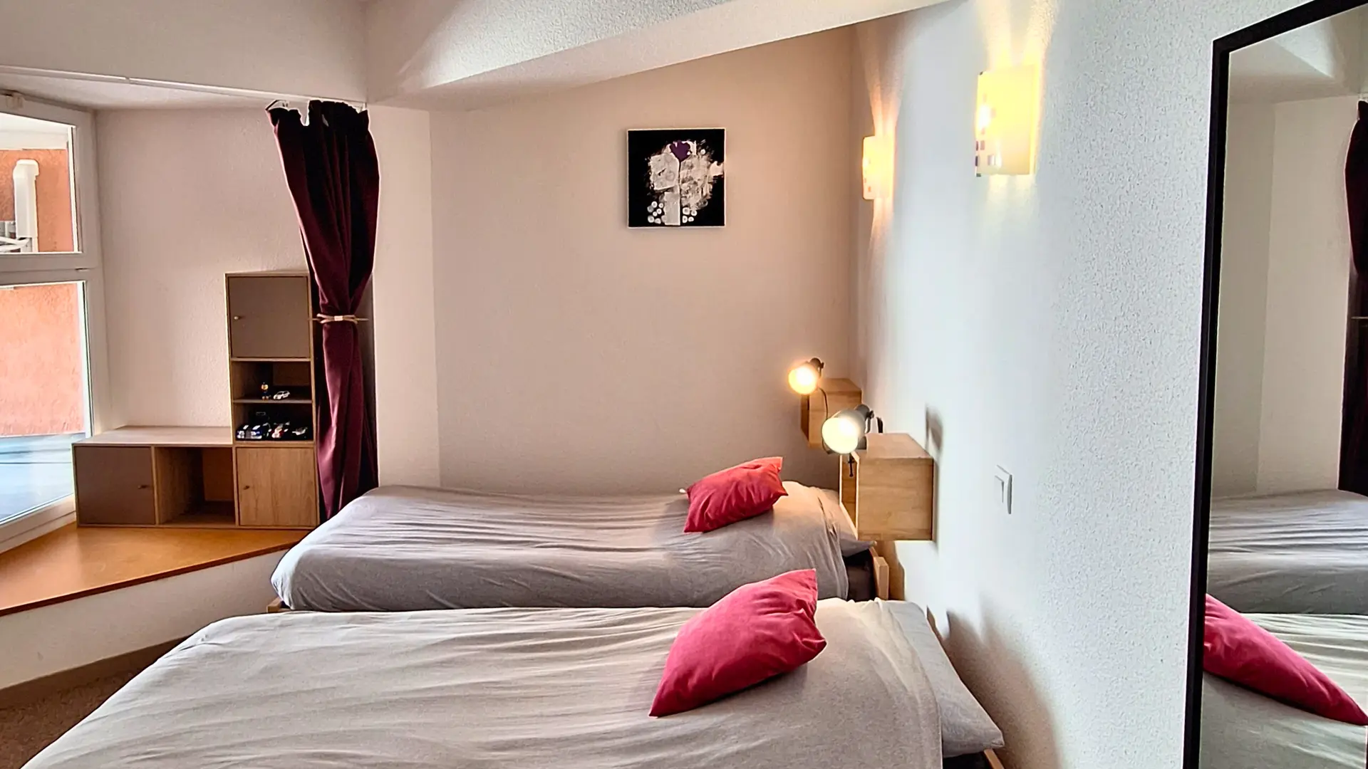 Chambre avec deux lits en 90 cm