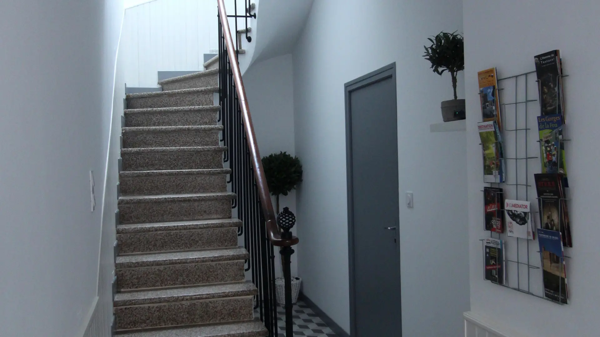 Couloir d'entrée Le Petit 27