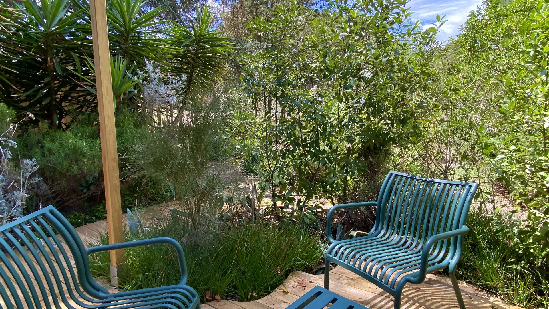 Le Chat Vert - appartements Adults Only ****, jardin avec terrasses détente