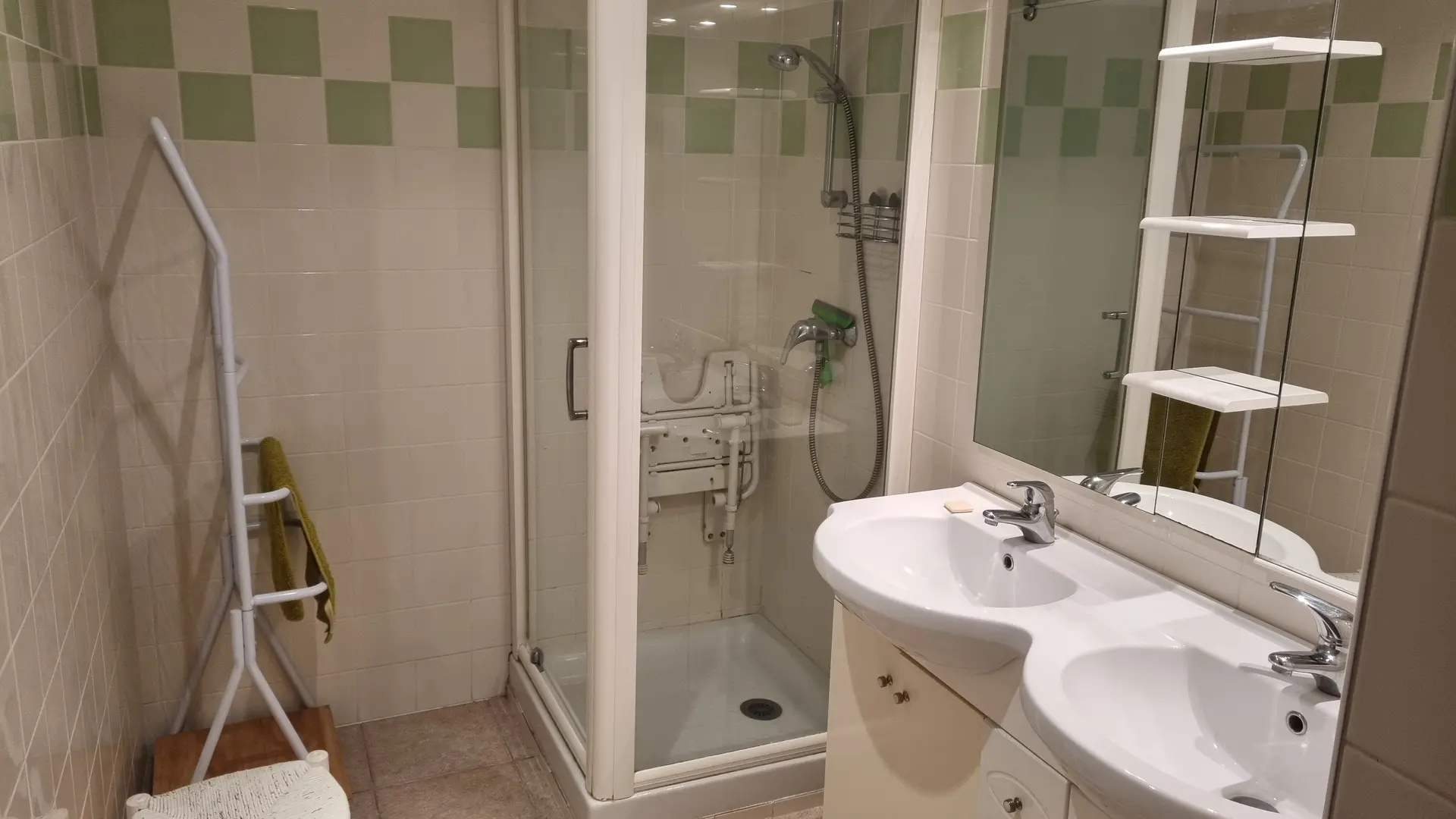 Salle d'eau du rez-de-chaussée