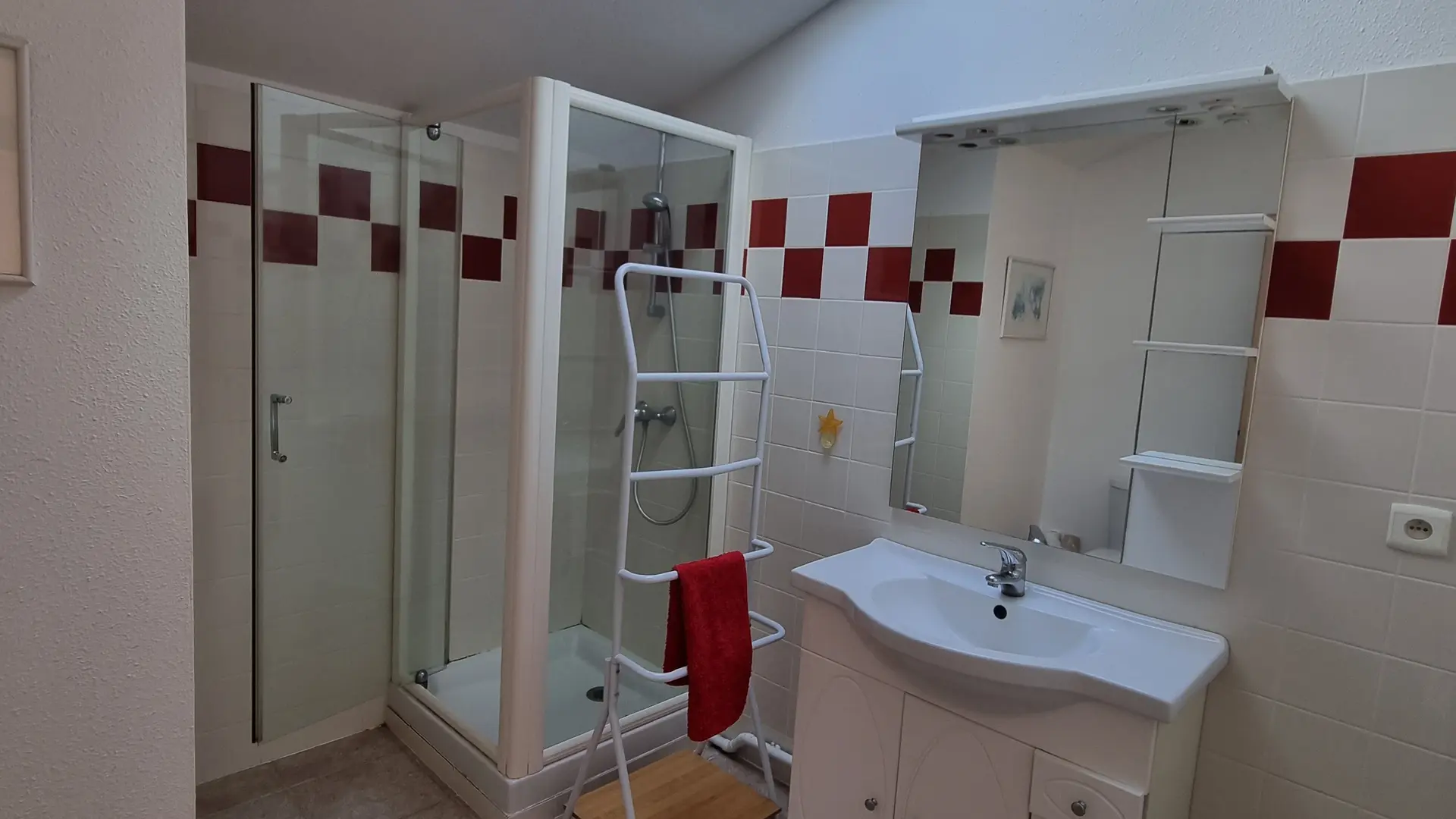 Salle d'eau de l'étage