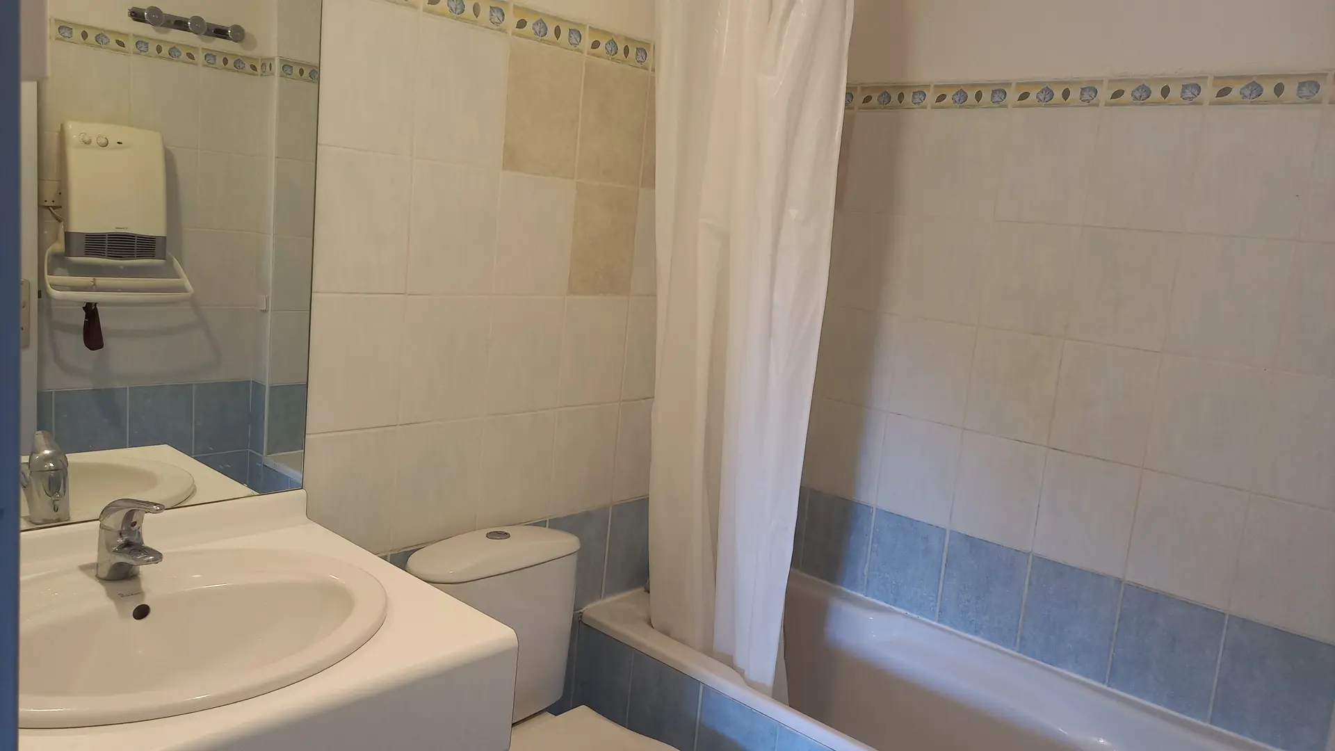 SALLE DE BAIN/WC ETAGE