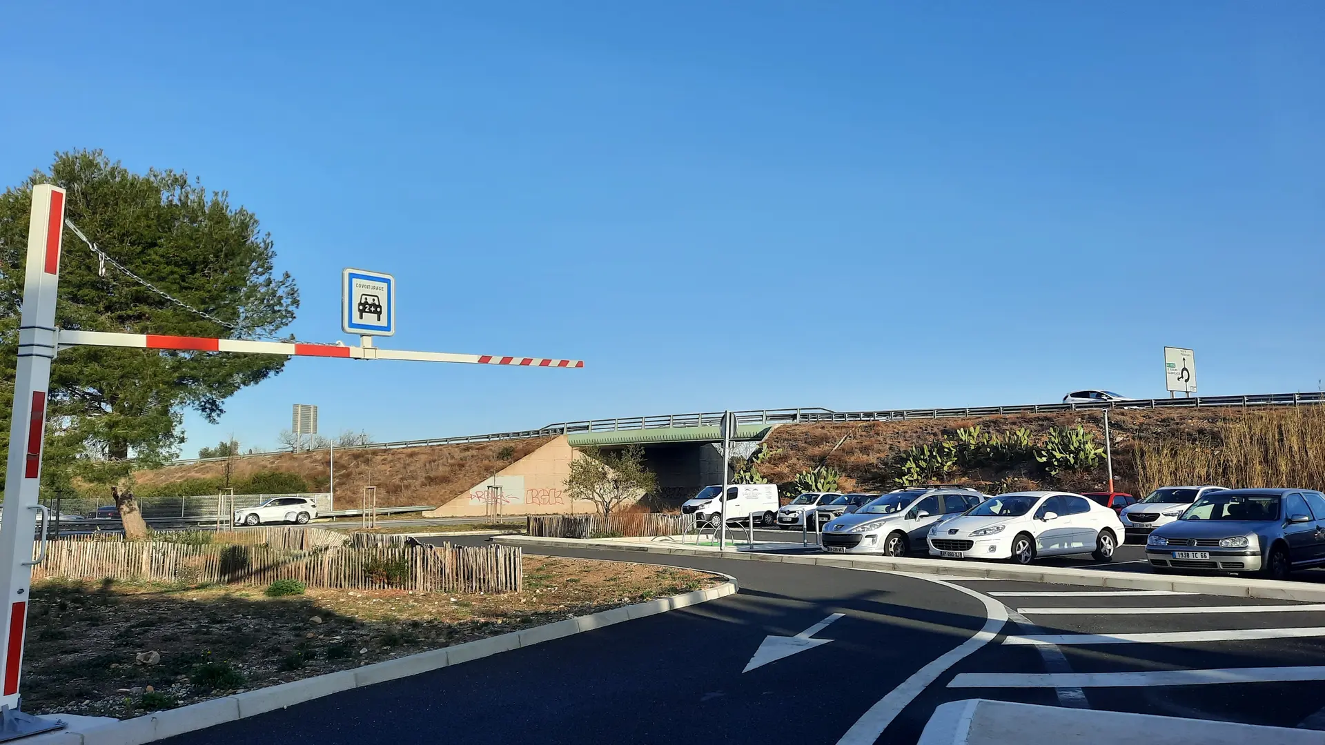 Aspres Villemolaque Aire multimodale