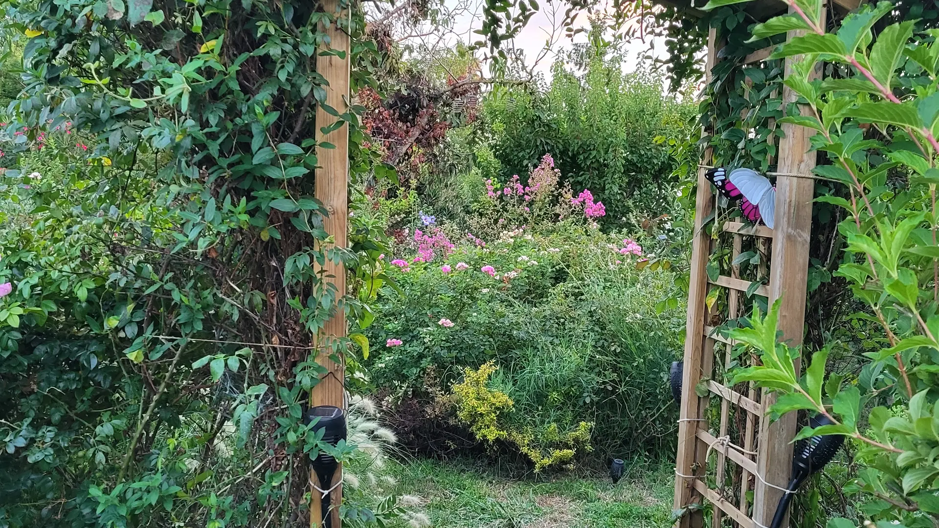 Aspres Thuir La Maison des Roses