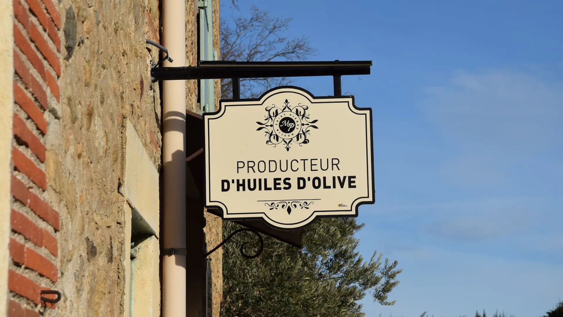 moulin-saint-pierre-enseigne-millas