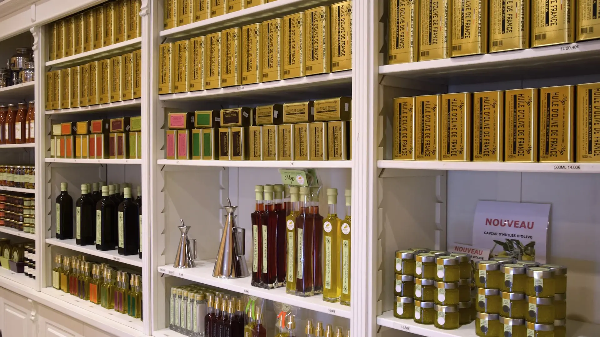 moulin-saint-pierre-boutique-etagere-bidon-millas