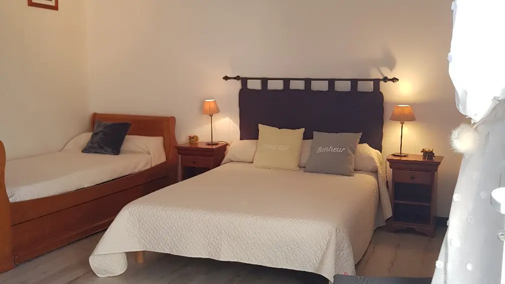 Chambre Carrer Major Terrasse les Roses