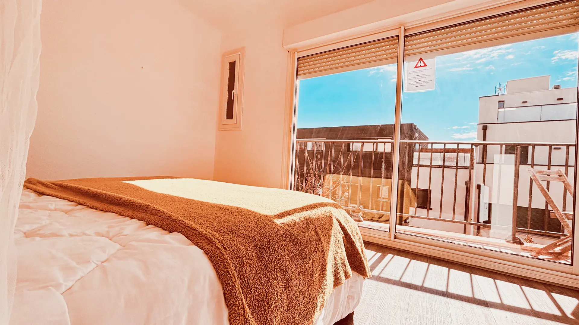 2F282A4E-9C3D-4A52-8D74-C6A9FC5F409E