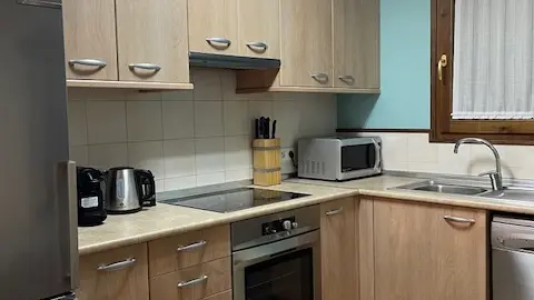 2F664038-6B30-4CEF-BFE9-59C4EB07F88D