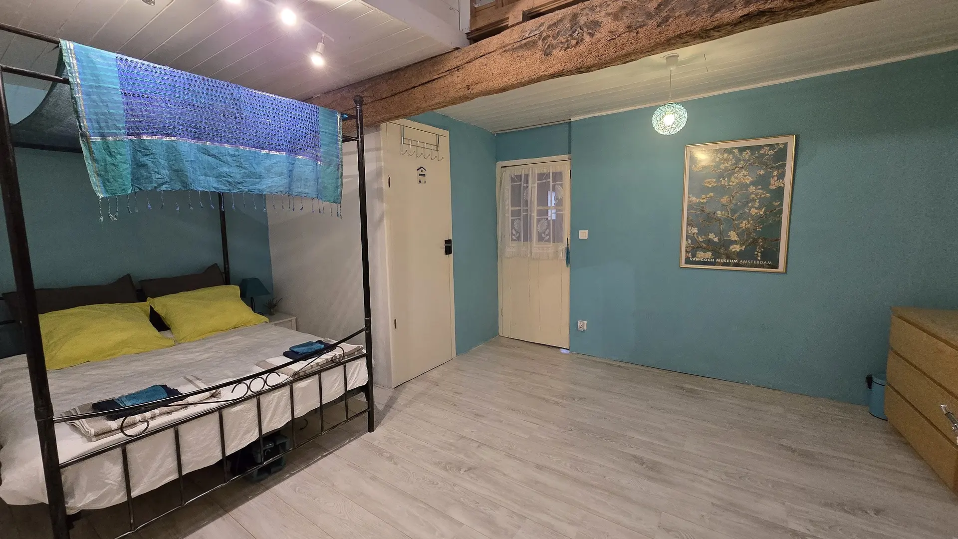 2nd Floor Bedroom (3)