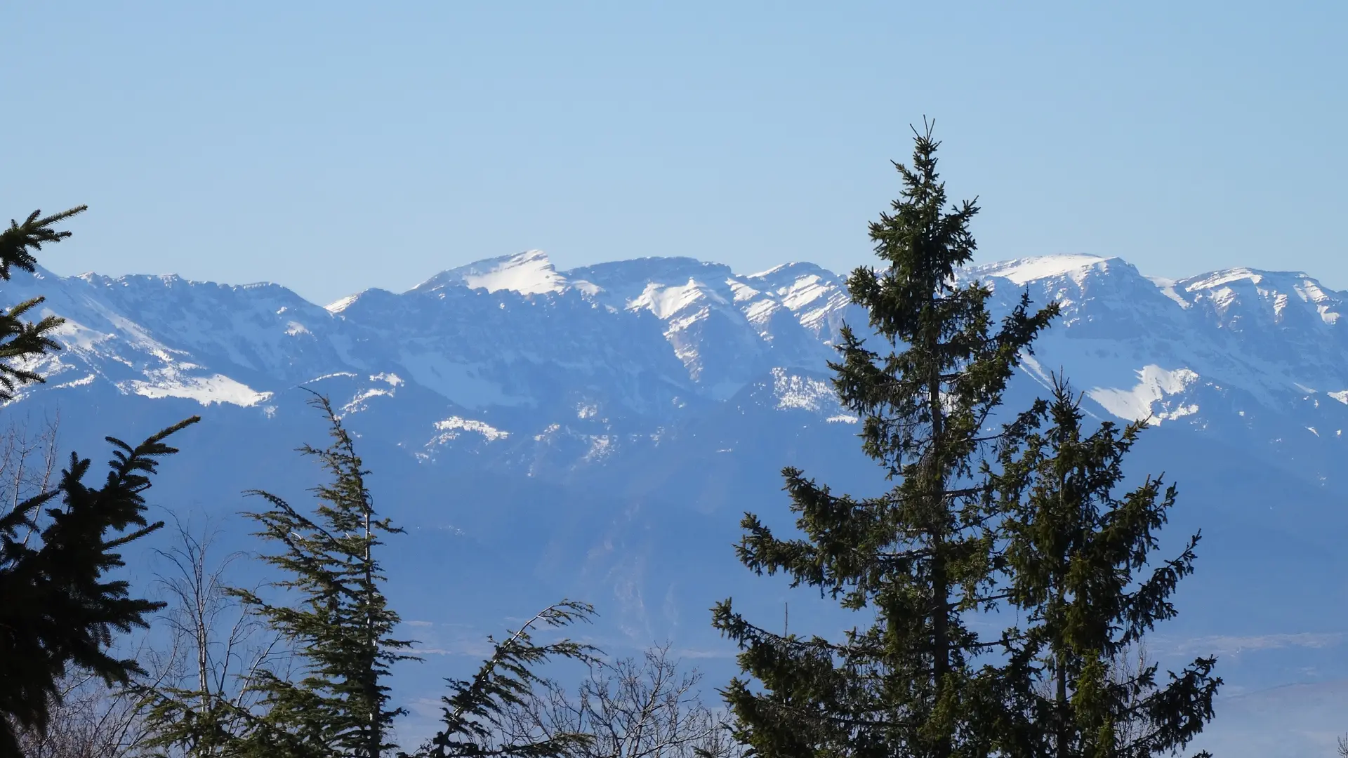 3_Terrasse-des-sorbiers-au soleil_Font Romeu_changez-d-altitude_DSC08474_montagne-terrasse