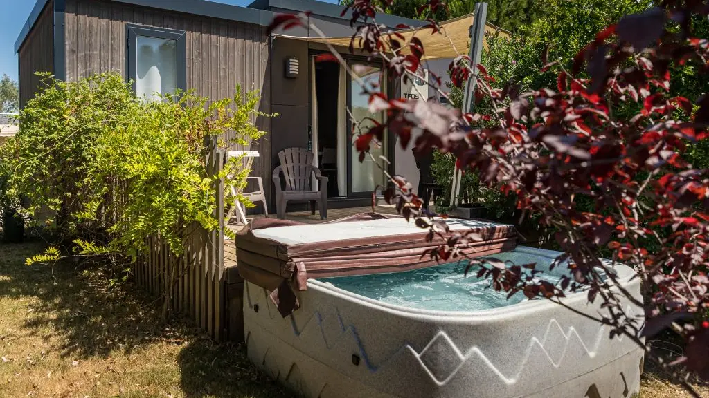 CAMPING L'OASIS & CALIFORNIA