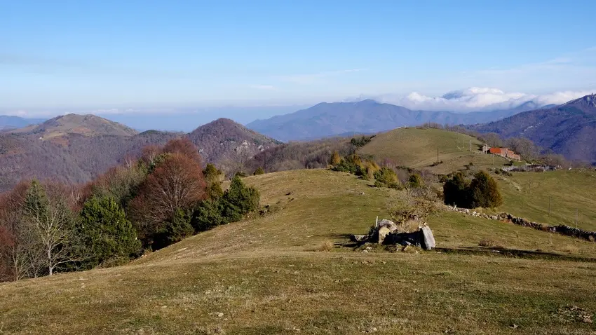 Vue sur Cal Pubill, El Tossal et les reliefs environnants_1
