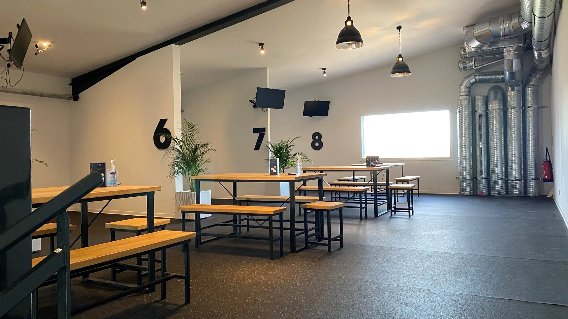 vrCafeEtage